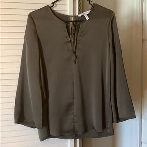 BCBGeneration taupe silk tie front v-neck top S